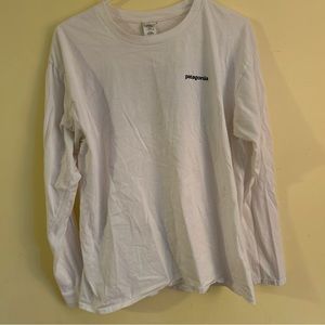Patagonia Shirt Adult 2XL White Logo Long Sleeve T-shirt Outdoor Casual